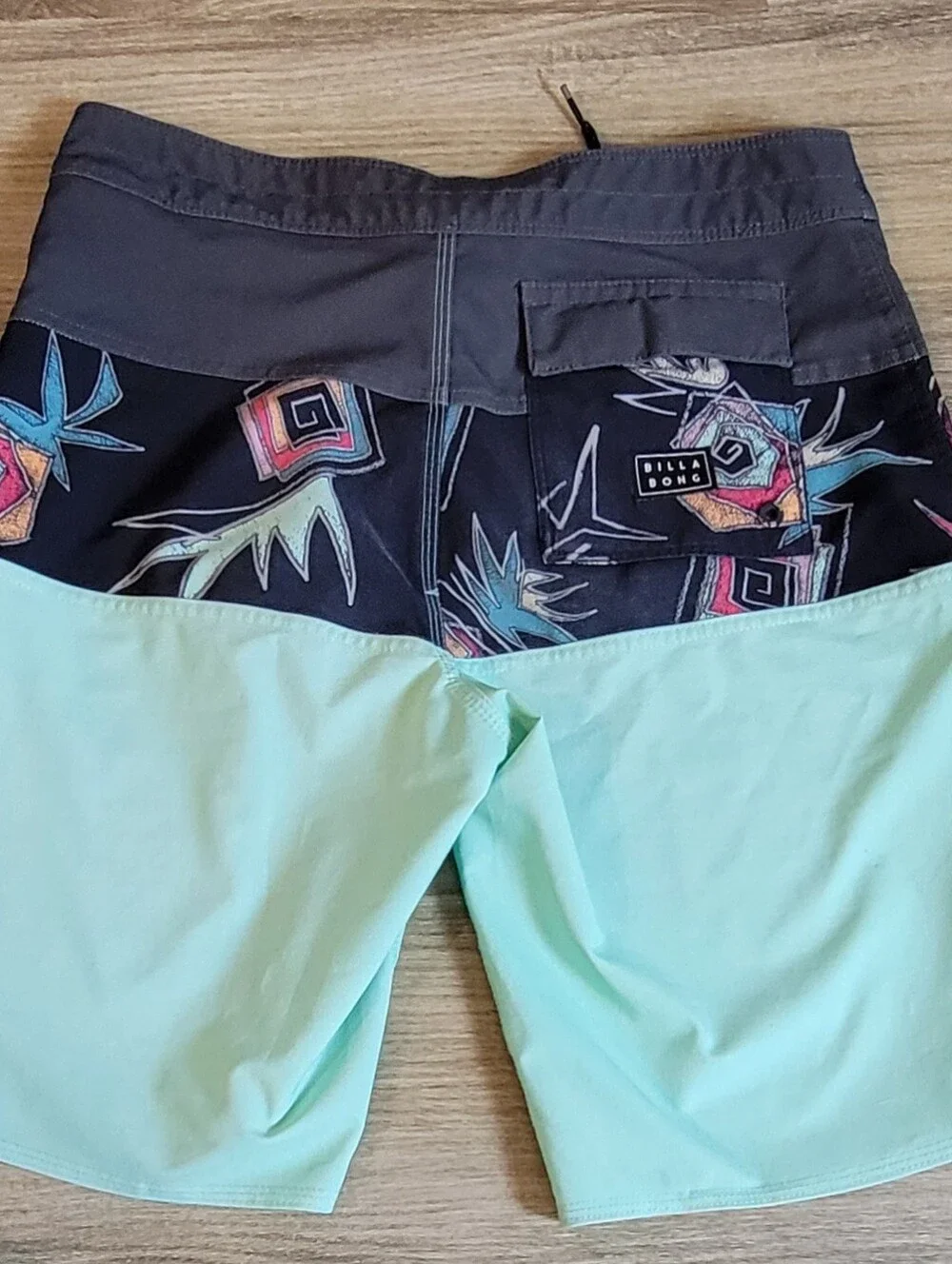 Billabong Men's Aqua Panel Boardshorts with Black Pattern Waist